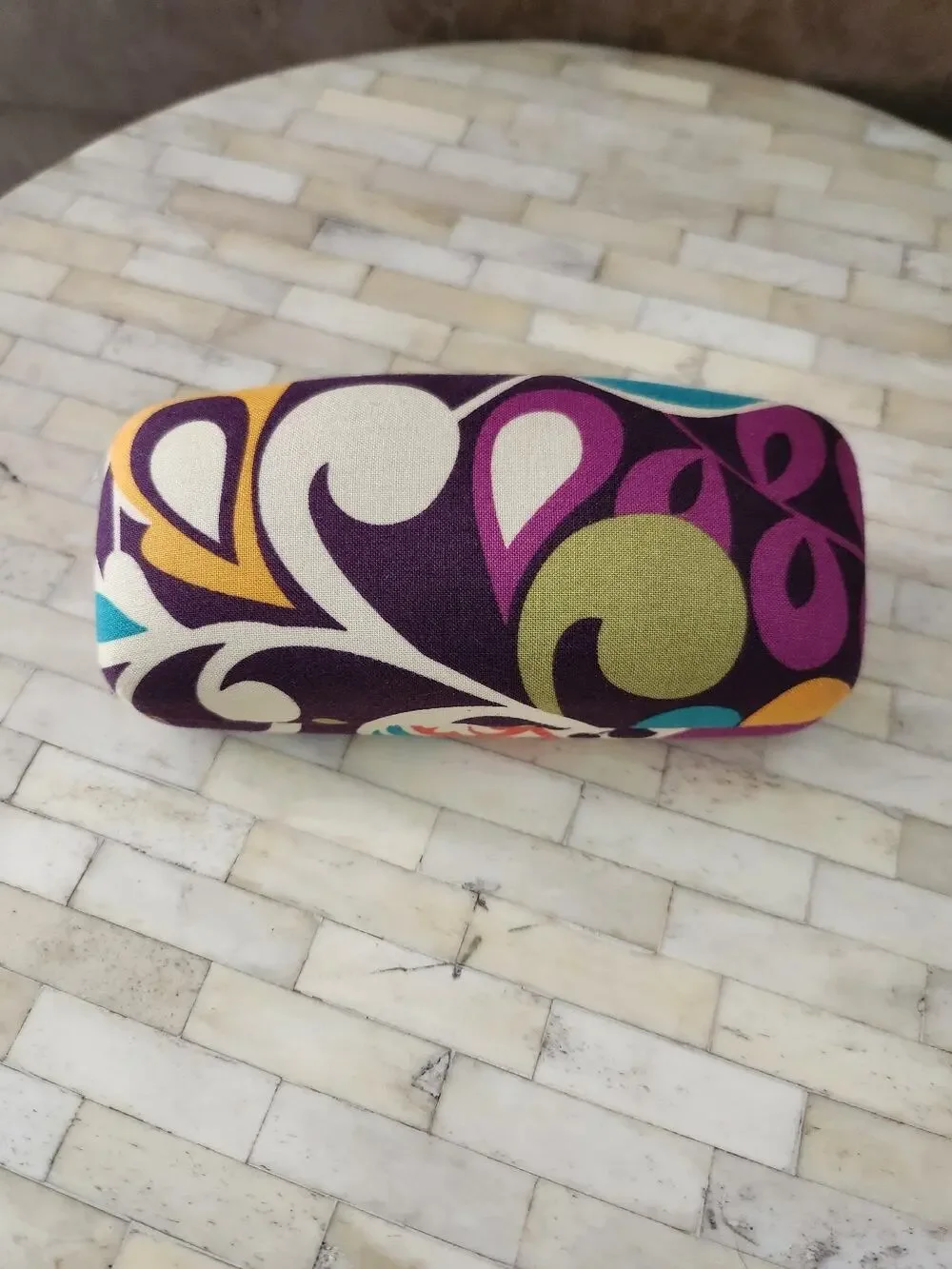 Vera Bradley Hard Clamshell Eyeglass or sunglasses Case EMPTY